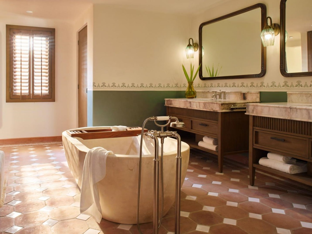 Freestanding bathtub in a suite at Belmond Maroma in Mexico