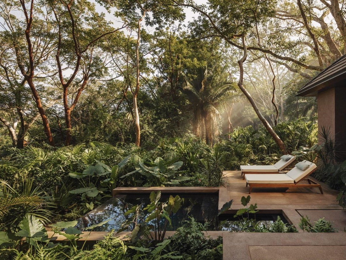 Private pool of an Ocean Cliff Villa at One&Only Mandarina in Mexico