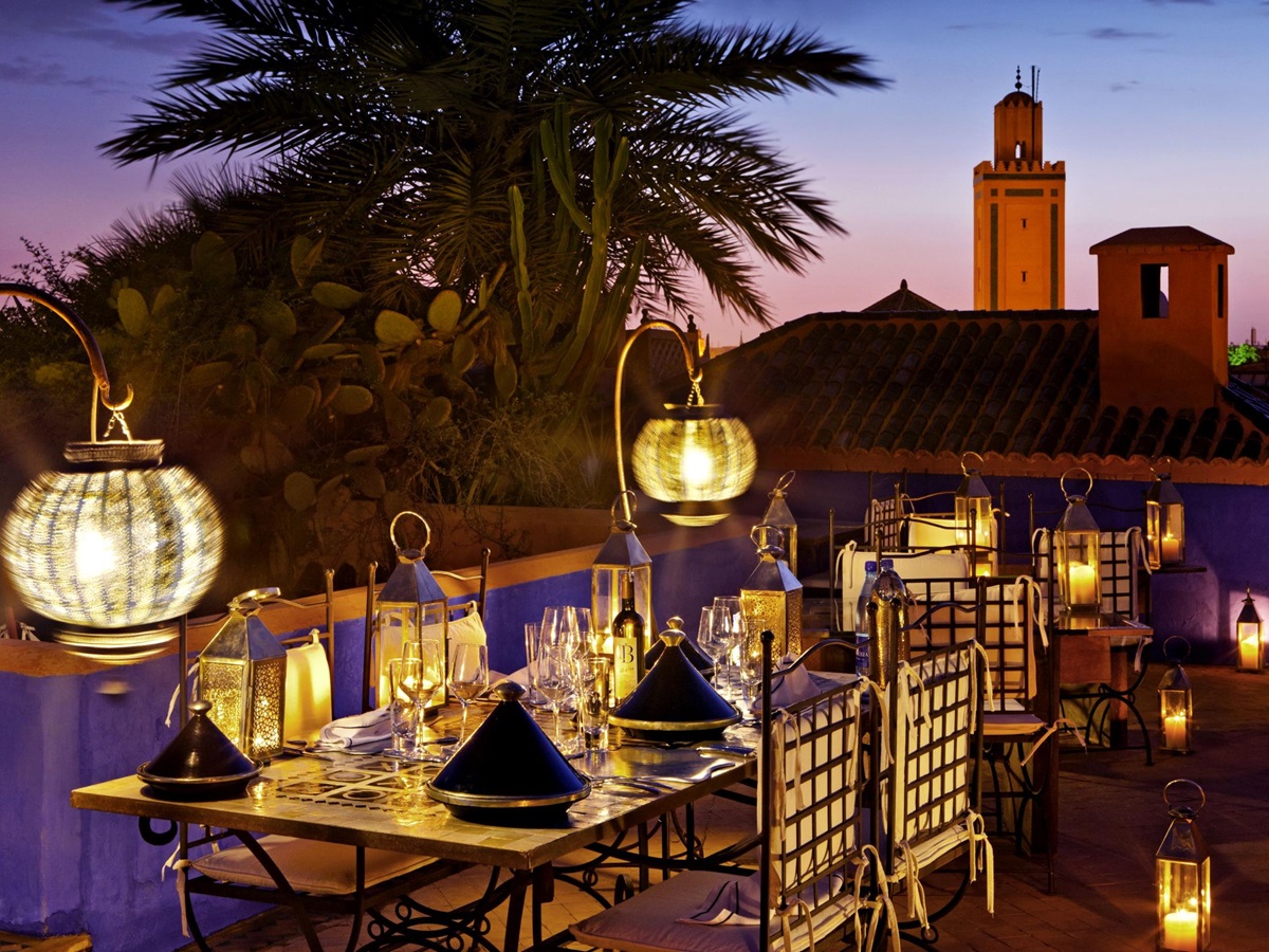 Outdoor dining at Riad Farnatchi