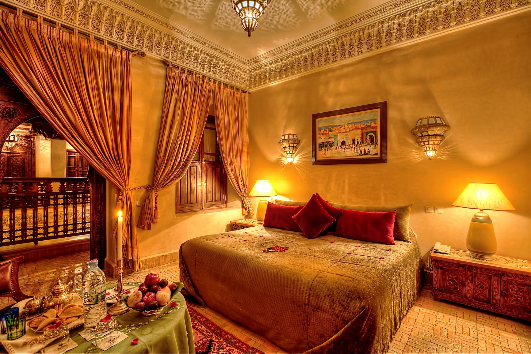 The decor of the Marjana Room at Riad Kniza