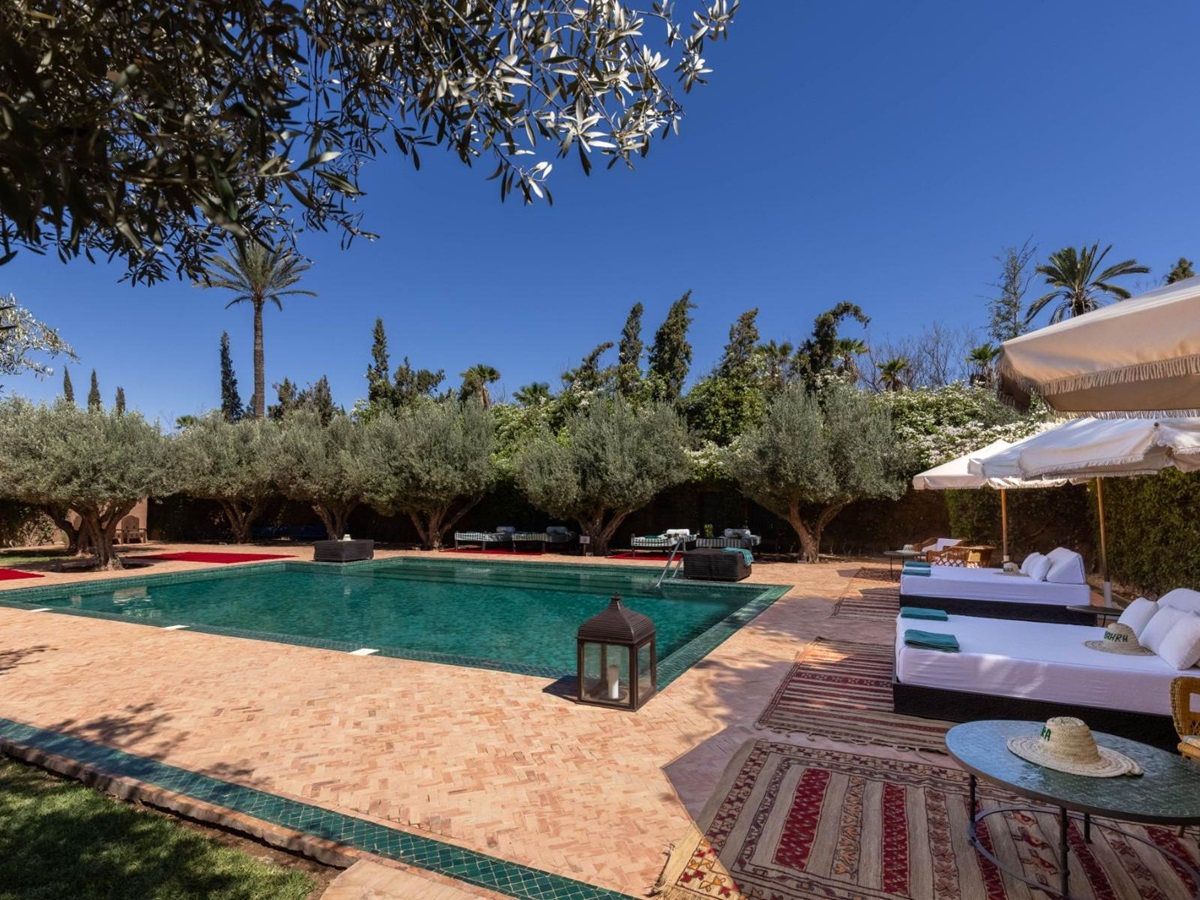 Azzaytouna pool and sunloungers at Villa Ezzahra in Morocco