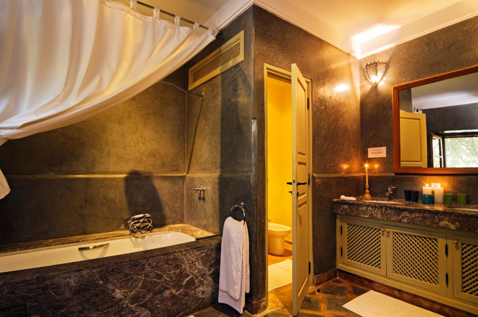 A bathroom at Villa Alexandra