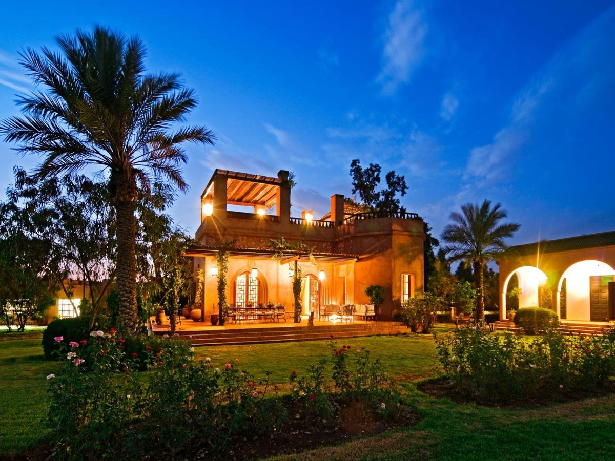 Evening view of Villa Alexandra