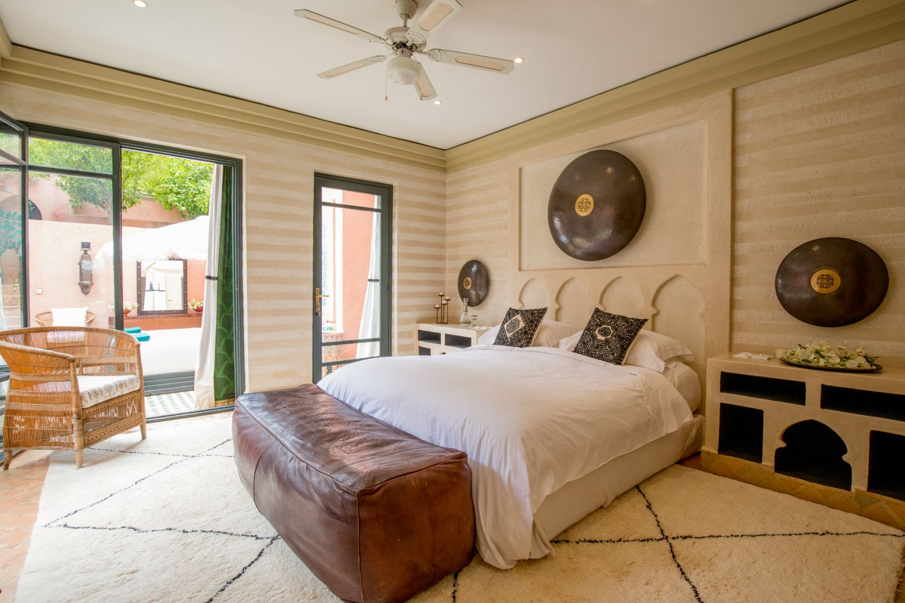 White bedroom at Villa Alkhozama in Morocco