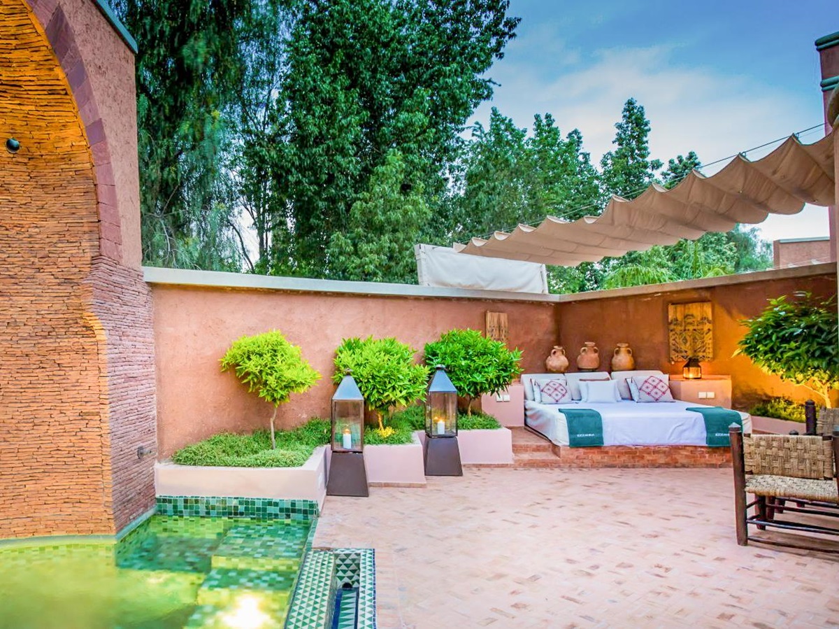 Terrace and sun lounger at Villa Azzaytouna in Morocco