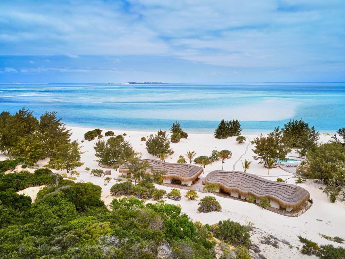 Aerial view of guest bungalows at Kisawa Sanctuary on the southern tip of Benguerra Island in Mozambique