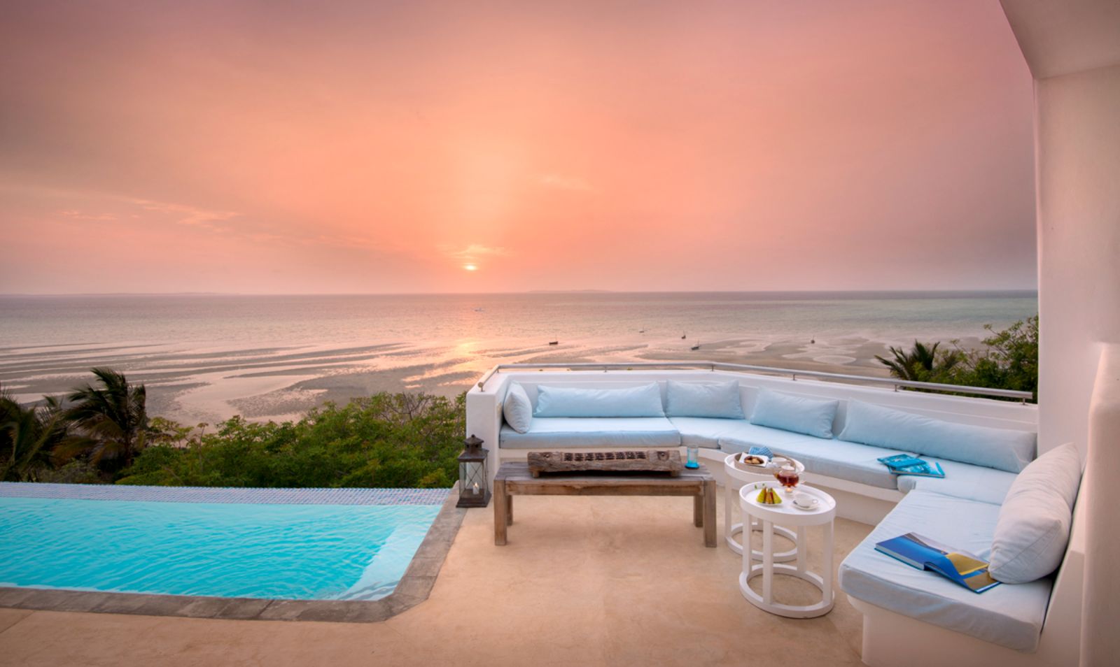 Plunge pool and seating terrace at Santorin resort on Mozambique's south coast