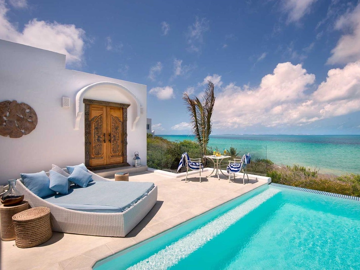 Plunge pool and terrace area at Santorin resort on Mozambique's south coast