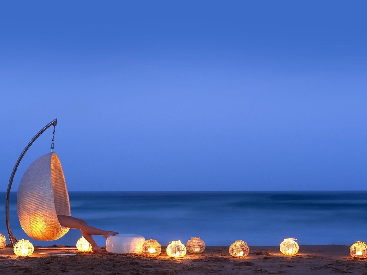 Romance at White Pearl, Mozambique