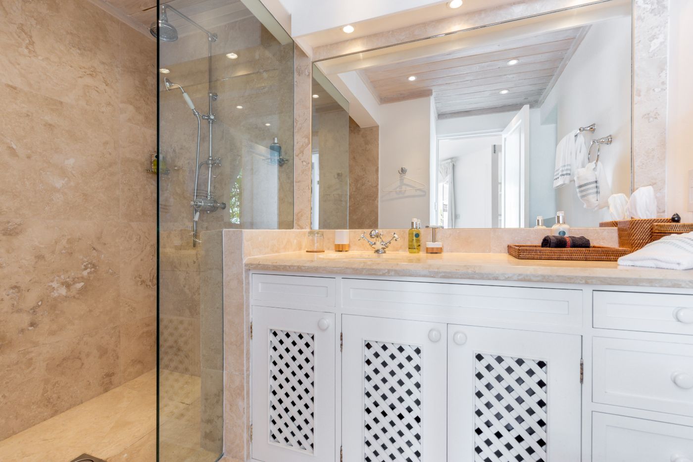 Bathroom with shower at Callaloo
