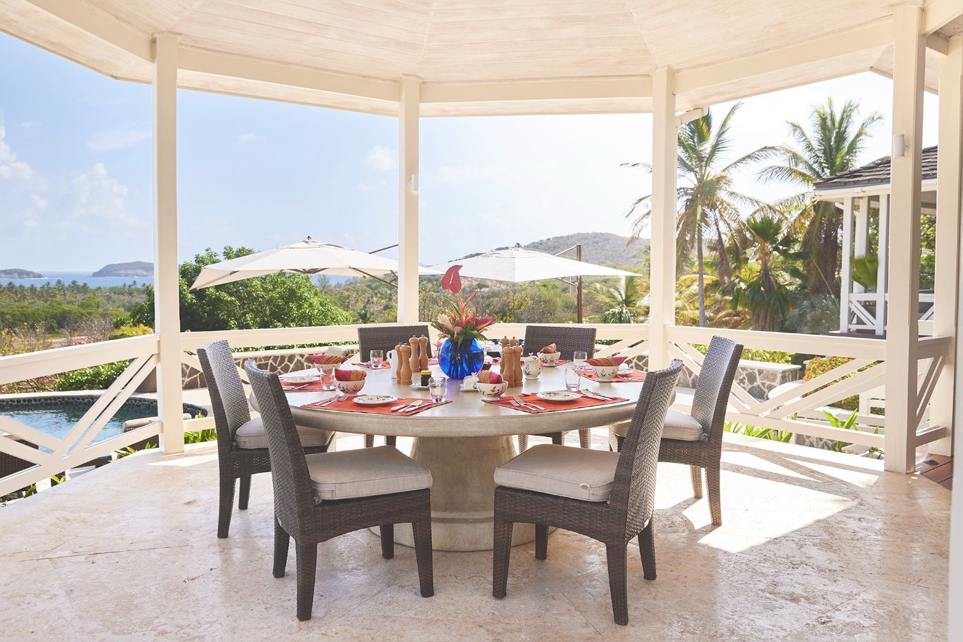Outdoor Dining at Fisher House in Mustique