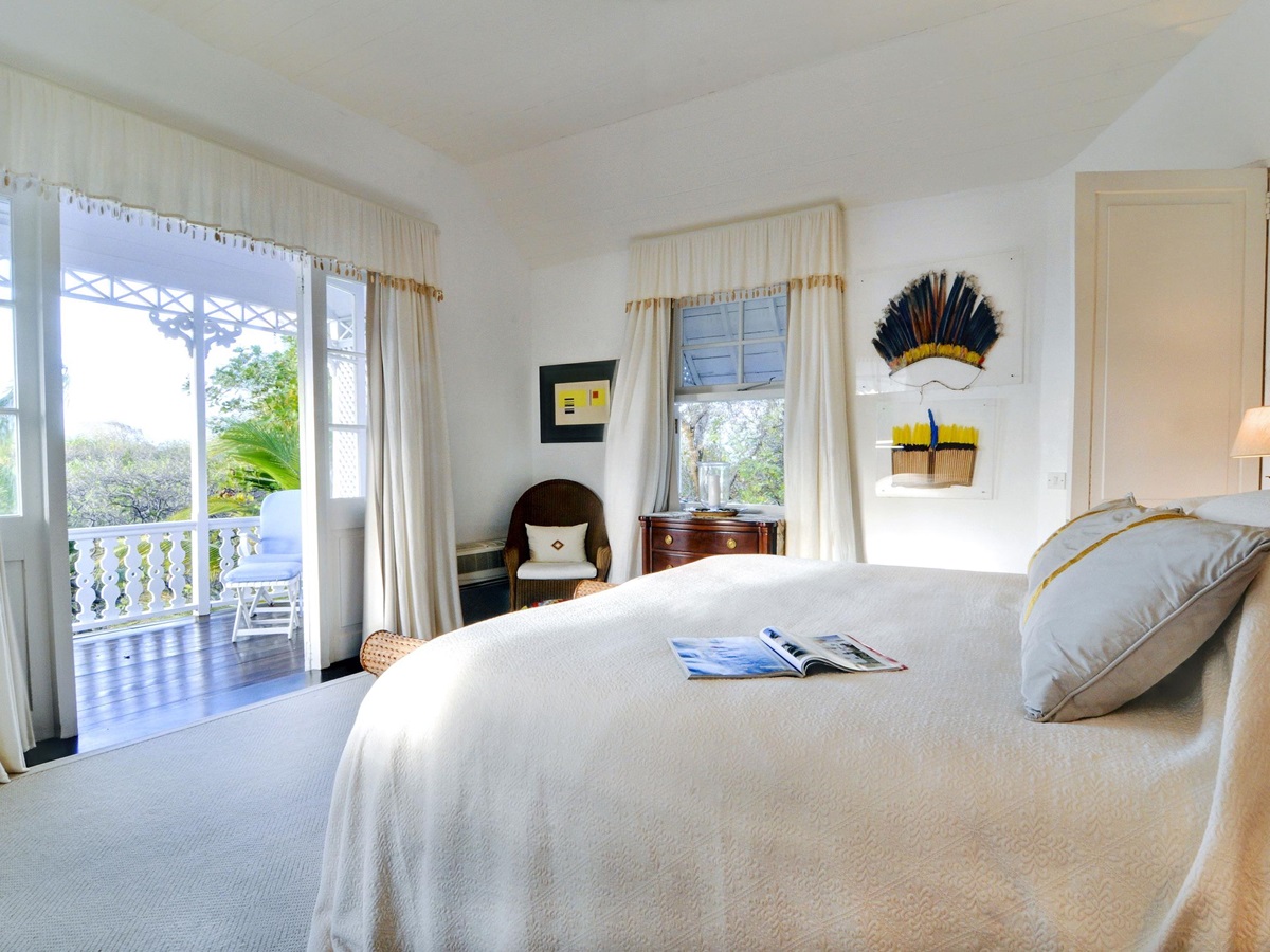 Double bedroom in Gingerbread, Mustique