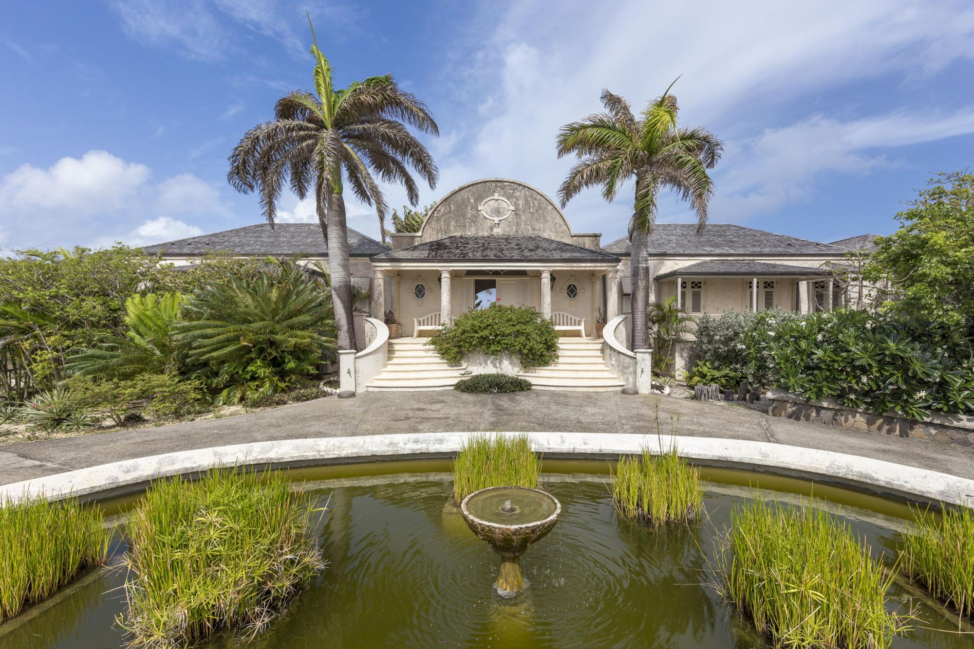 Entrance of Ilanga, Mustique