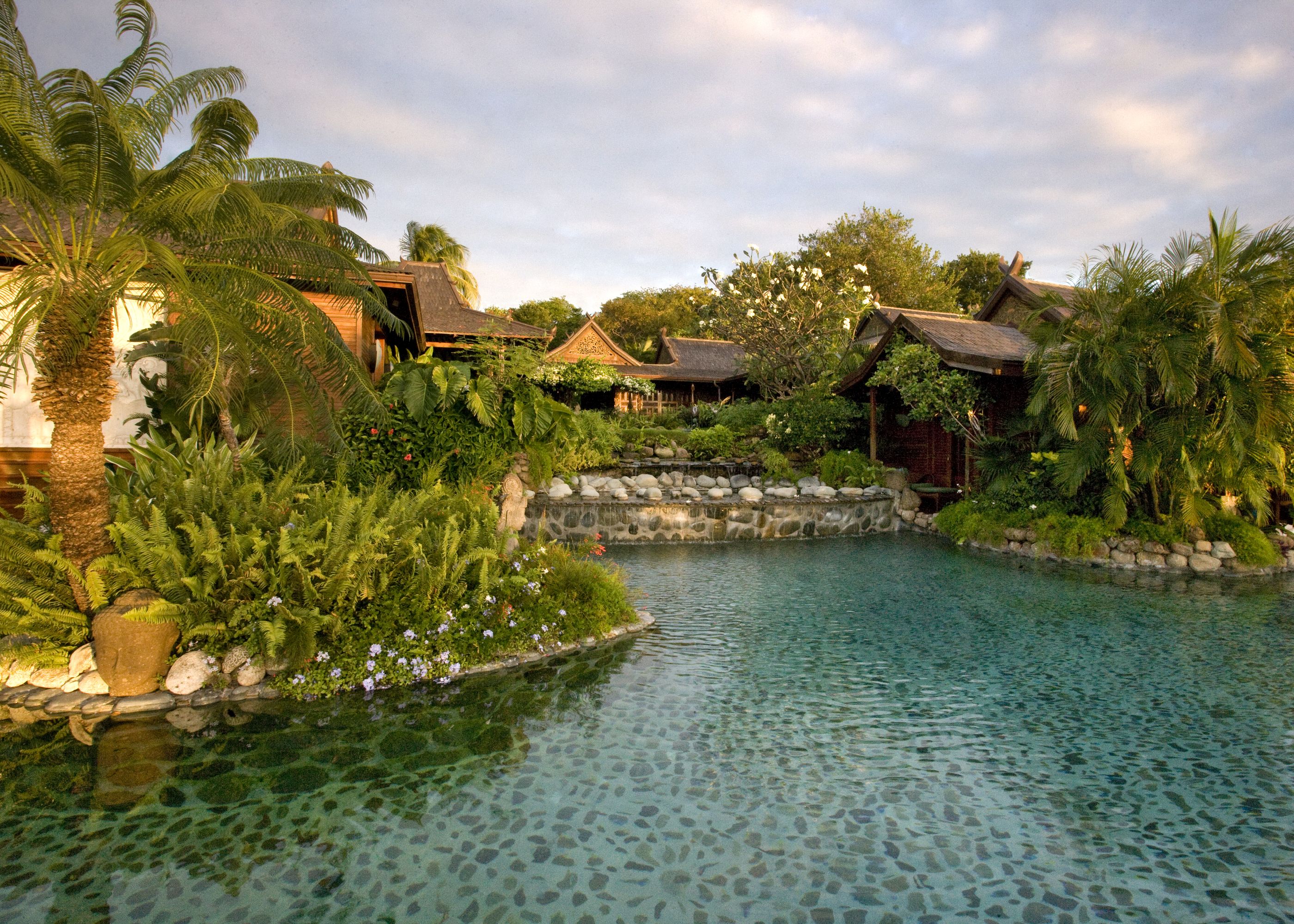 The large swimming pool of Ilanga, Mustique