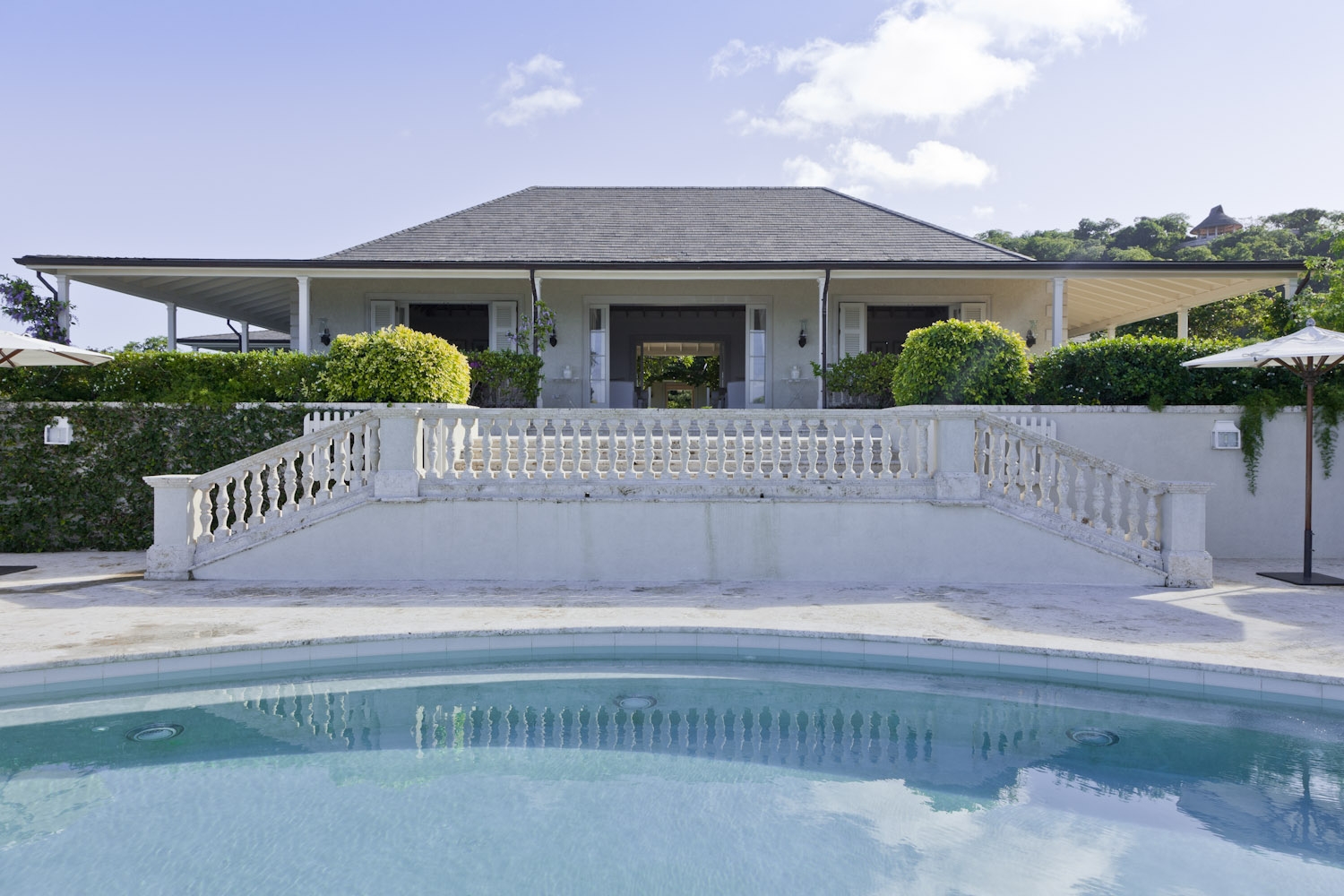 Swimming pool of Plantation House, Mustique