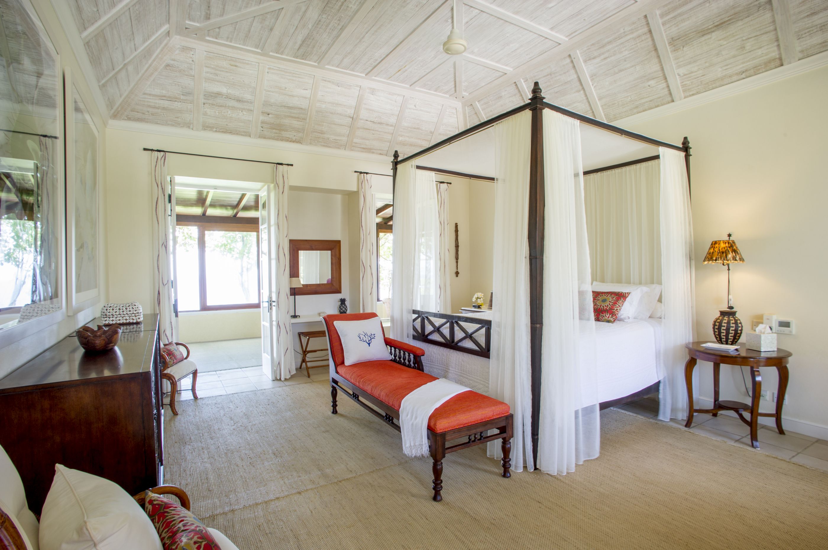 DOuble bedroom of Ocean Breeze, Mustique