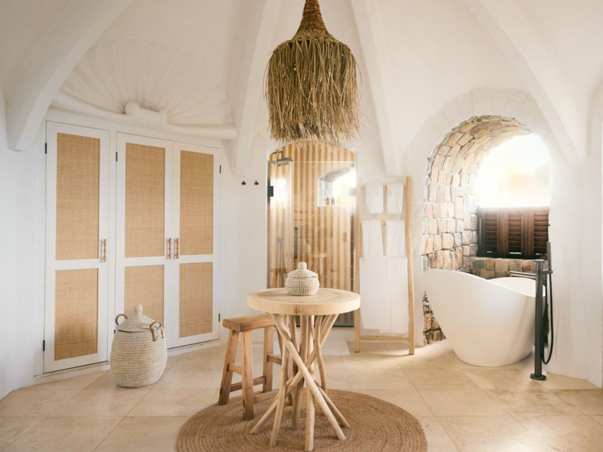 Bathroom at Oceanus in Mustique