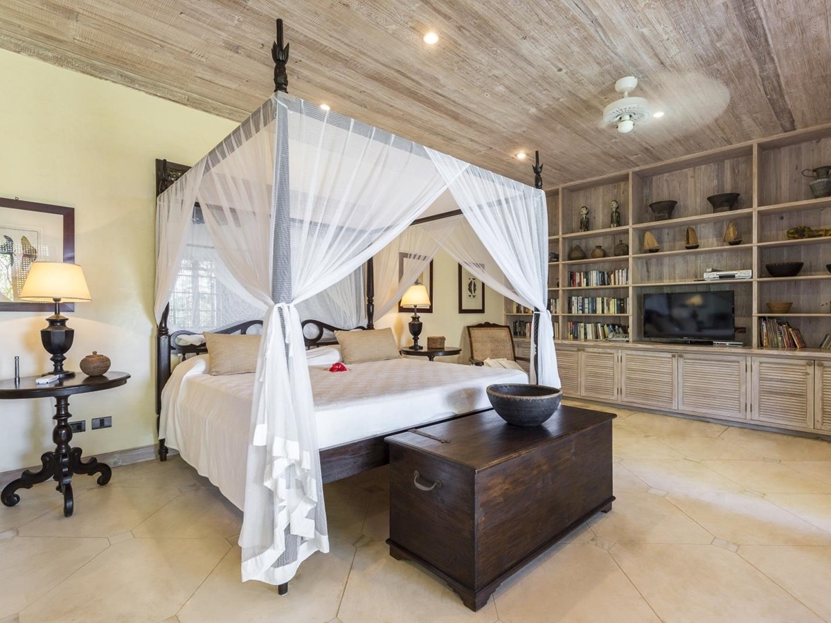Spacious bedroom at Spacious bedroom at Serenissima in Mustique