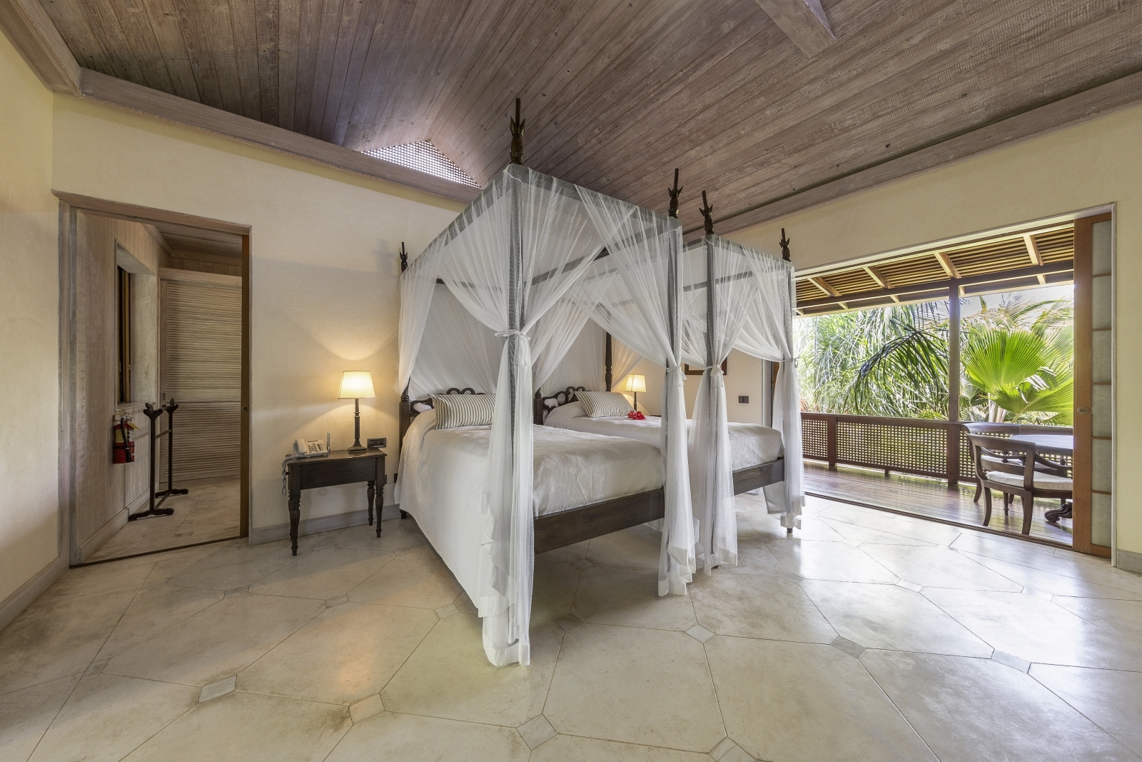 Large bedroom with twin beds at Serenissima in Mustique