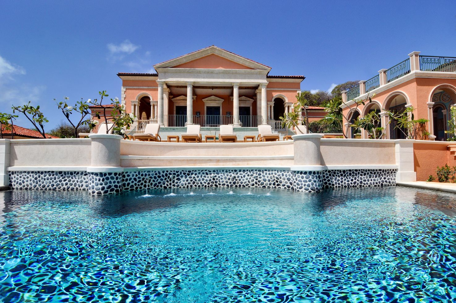 Swimming pool of Sienna, Mustique