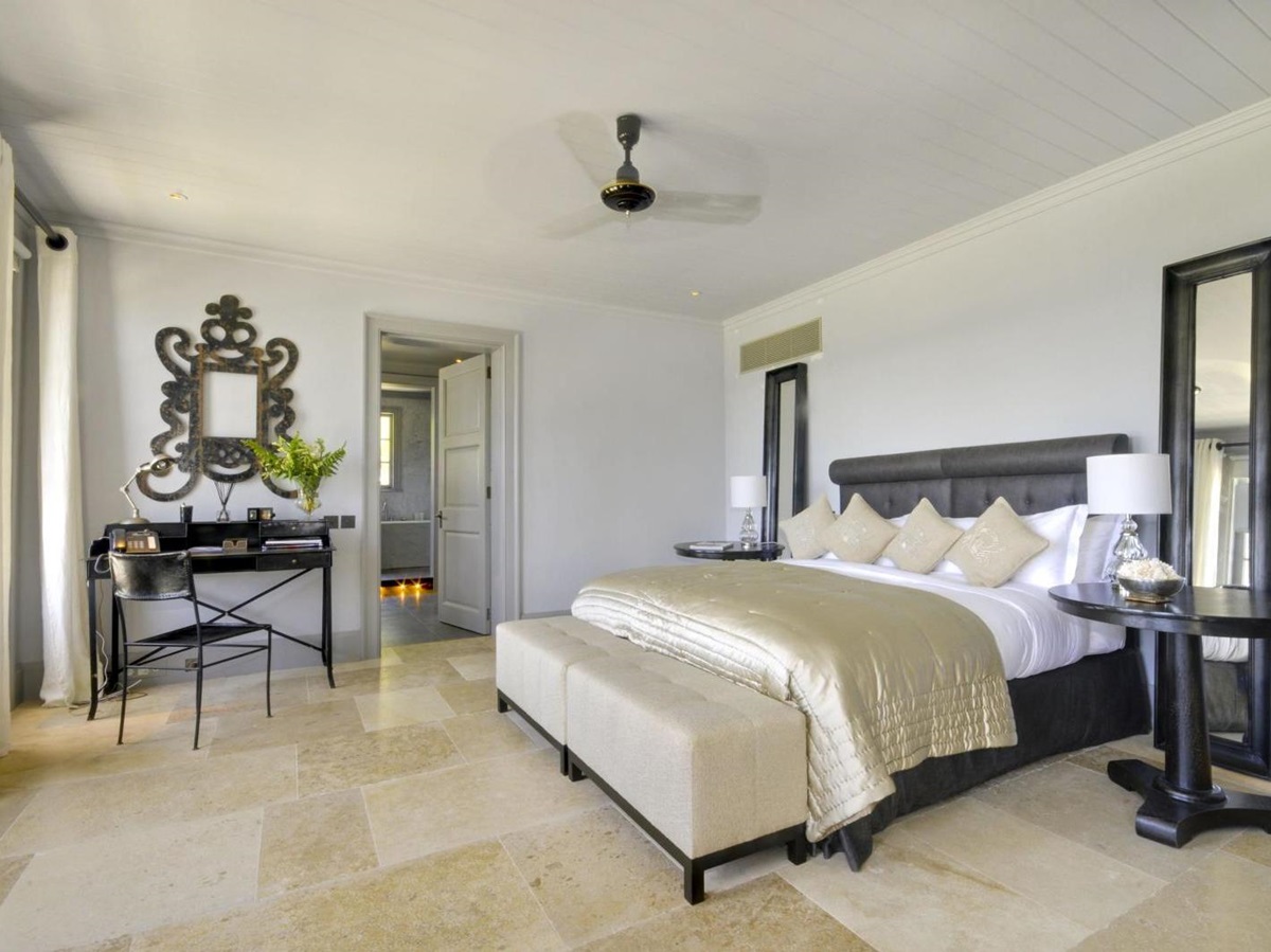 King bedroom in Sunrise, Mustique