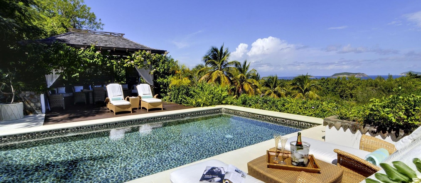 Swimming pool of Tetto Rosso, Mustique