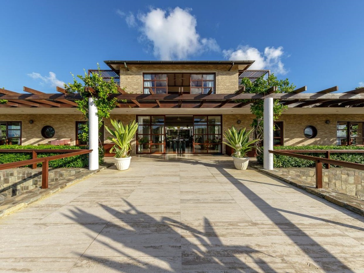 Exterior of Wyler House in Mustique