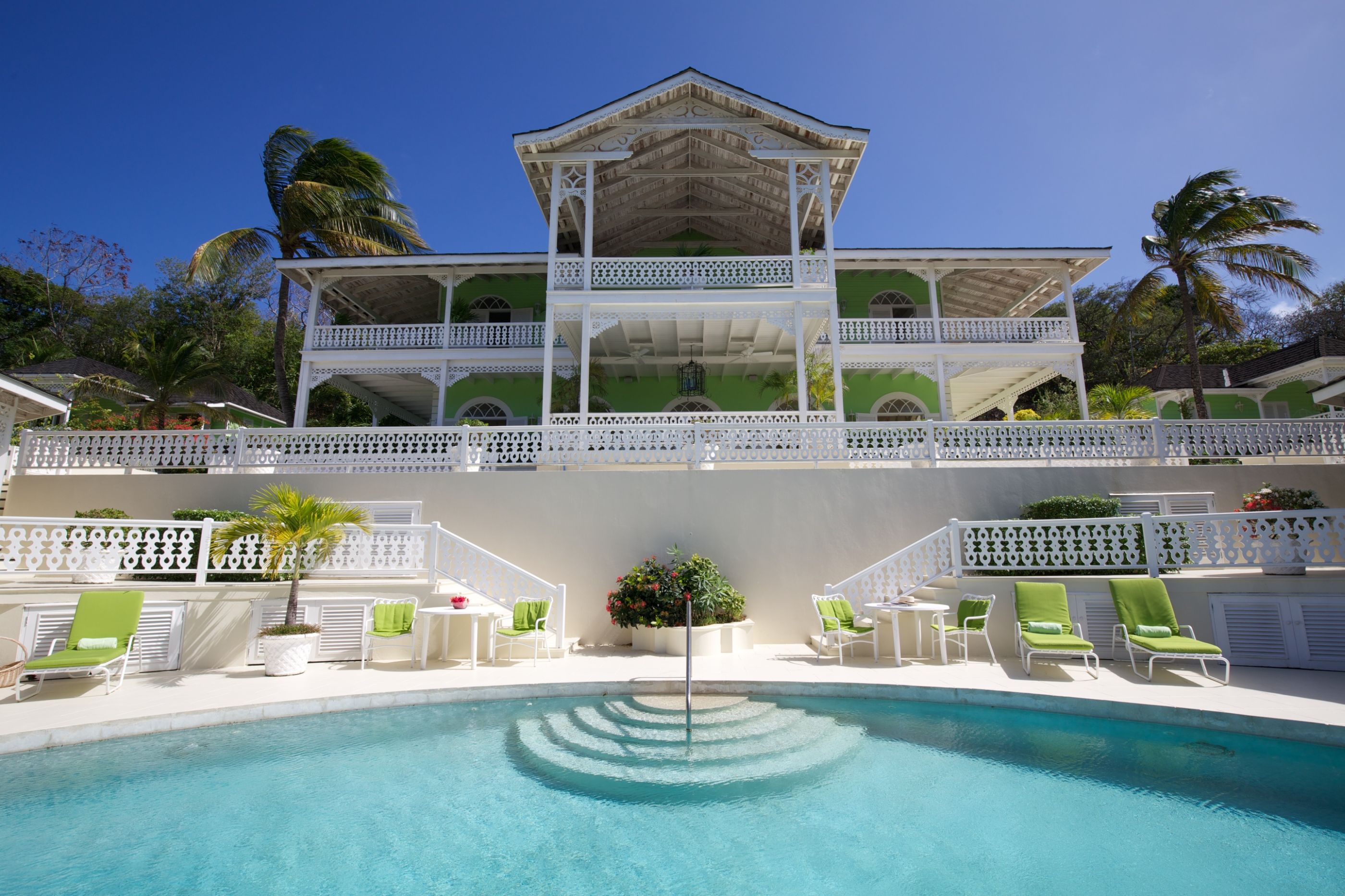 Swimming pool and facade of Zinnia, Mustique