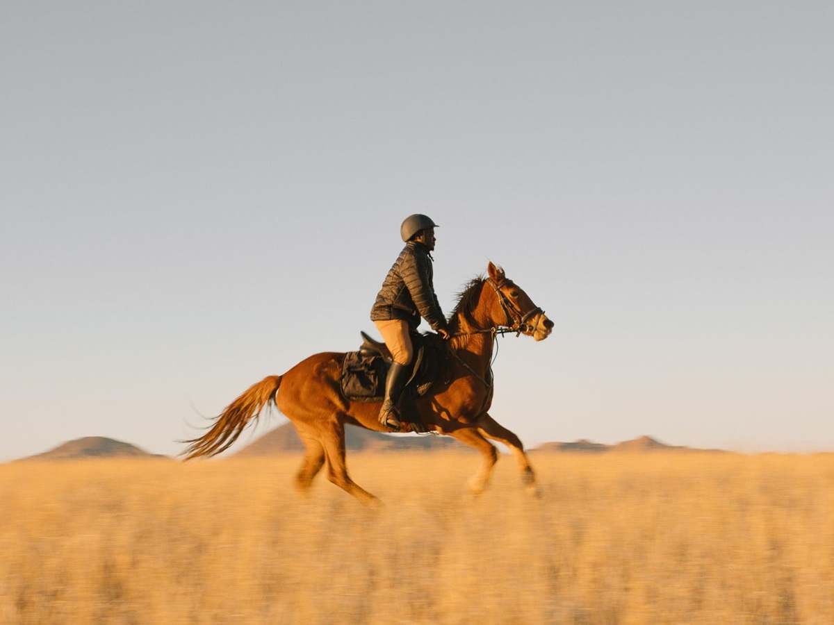 Horse riding at Sonop by Zannier in the NamibRand Reserve in Namibia