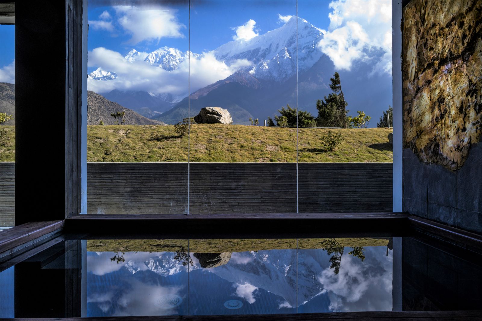 Sauna with views at Shinta Mani Mustang in the Mustang district of Nepal