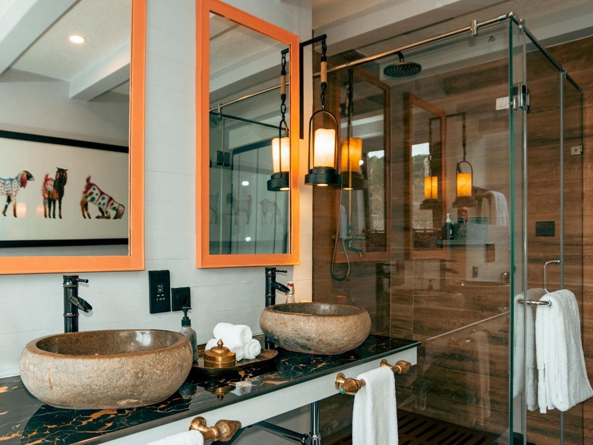 Guest bathroom at Shinta Mani Mustang A Bensley Collection in Jomsom, Nepal