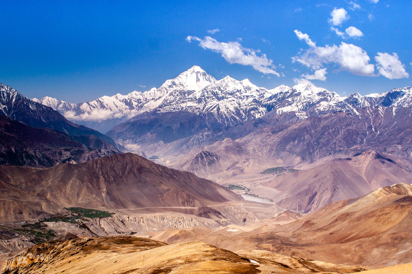 Gandaki Valley mountain scenery in Mustang, Nepal