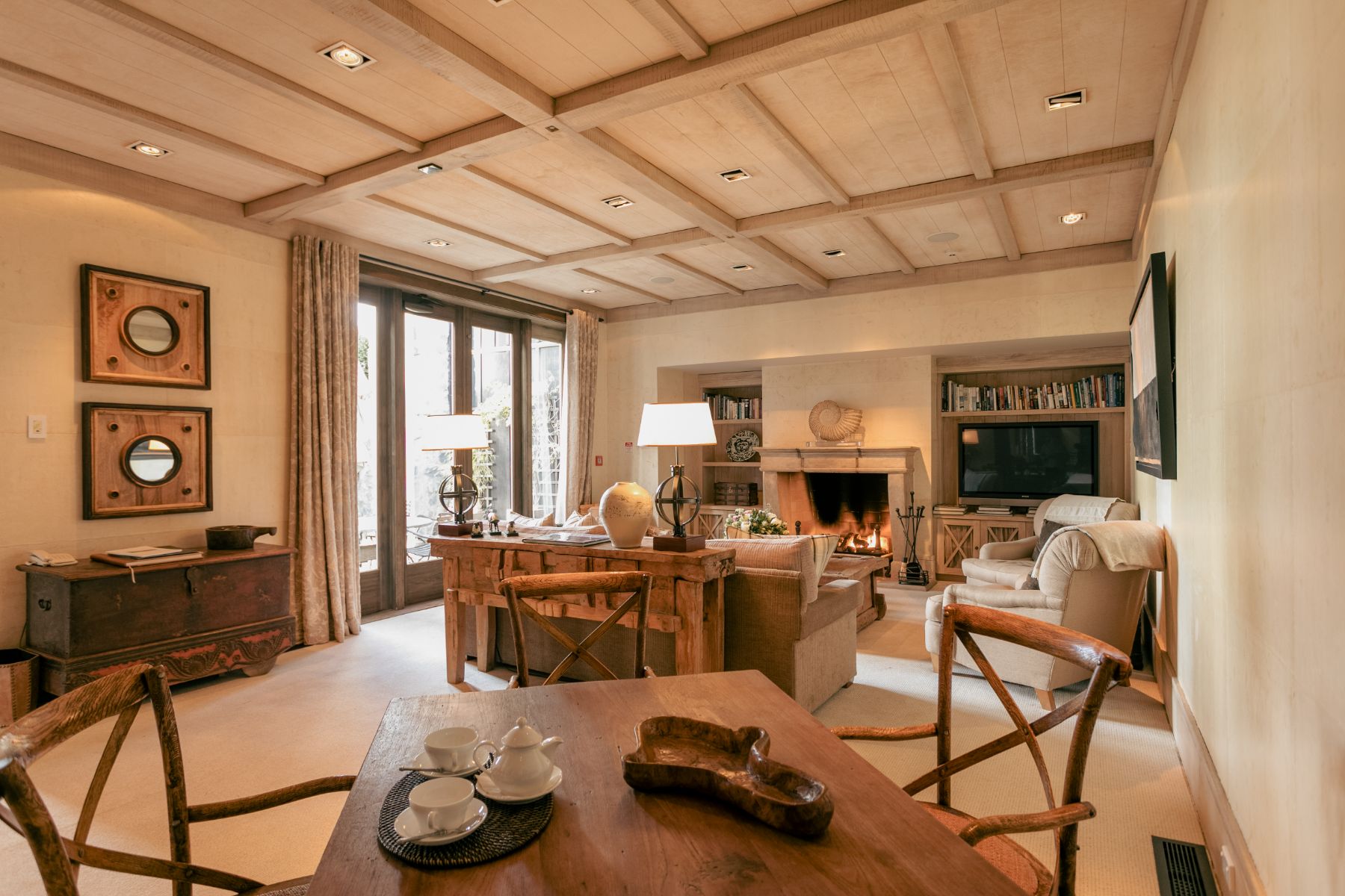 Cosy library and lounge at Rosewood Cape Kidnappers New Zealand