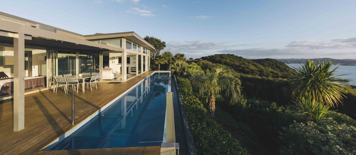 Eagle Spirit Villa New Zealand with pool and view of the bay