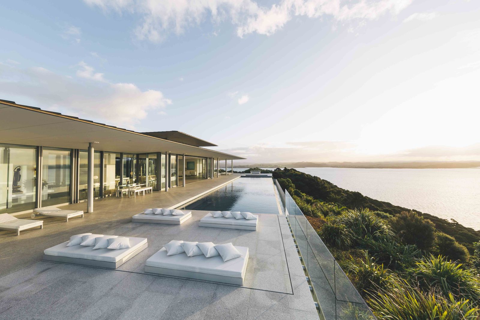 Rahimoana villa New Zealand outdoor lounge area with views of the bay 