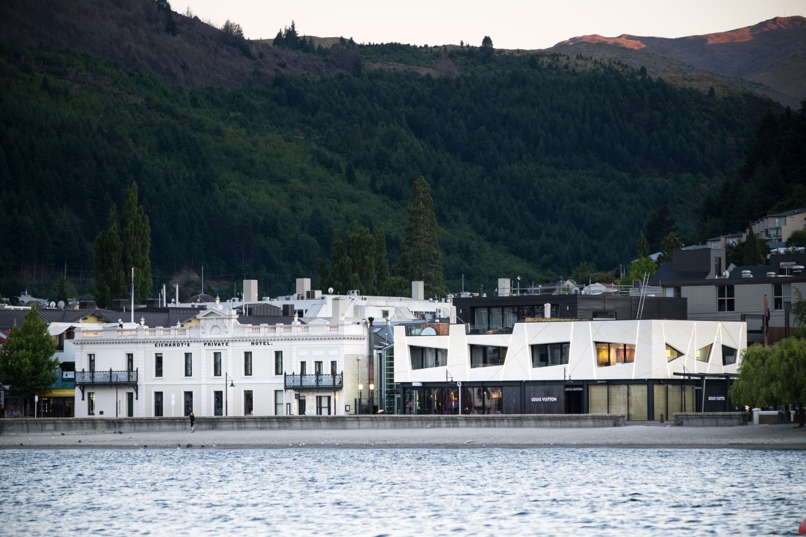 Eichardt's Private Hotel New Zealand exterior with the lake in front
