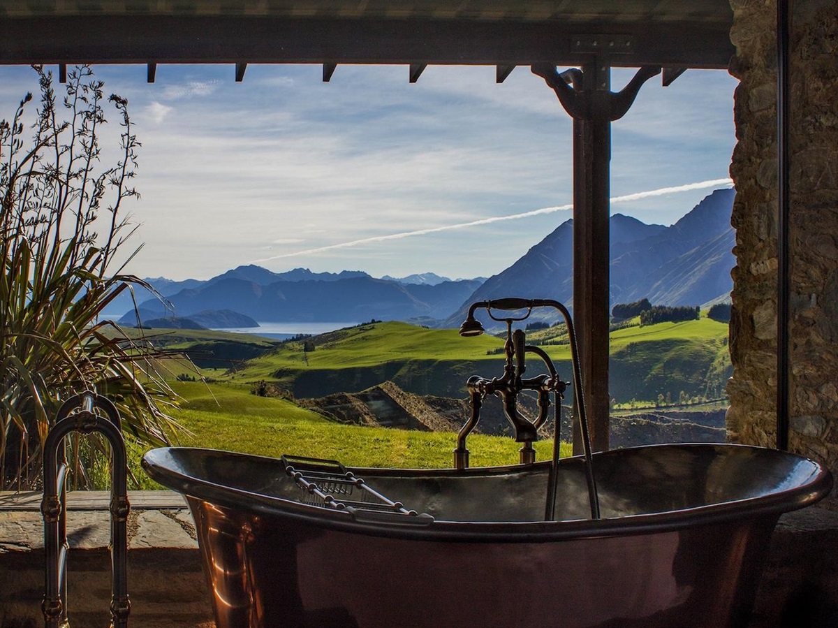 A bathroom with a view at Mahu Whenua