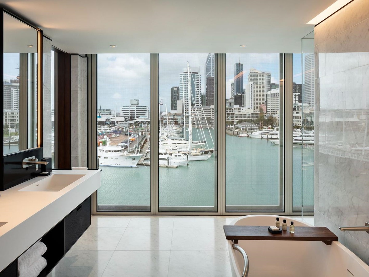 Guest suite bathroom with ocean view at Park Hyatt Auckland in New Zealand