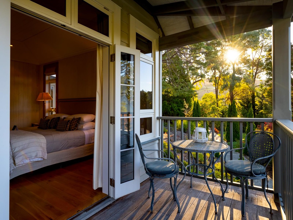 Sutton Suite deck at Pihopa Retreat in Nelson, New Zealand