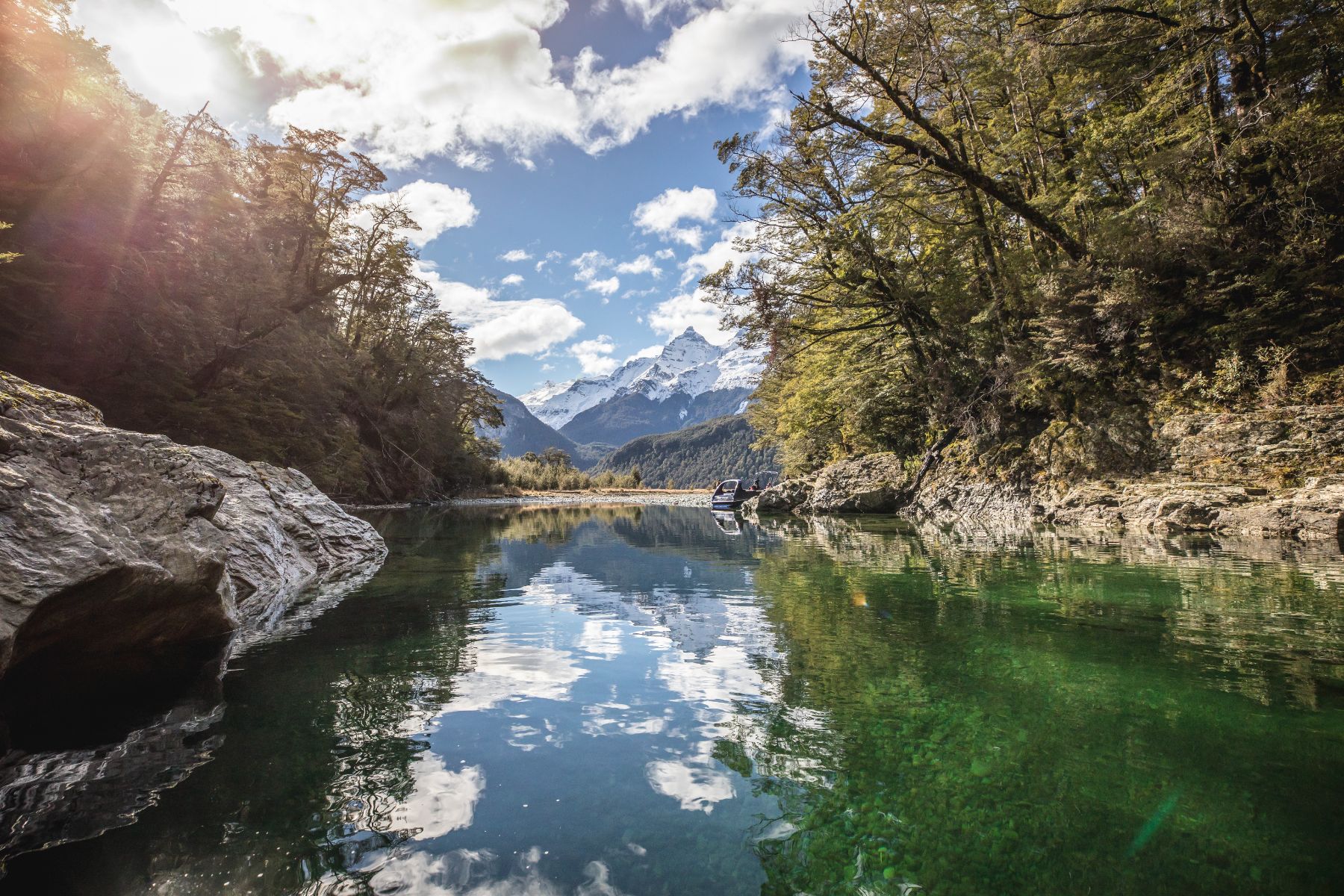 Rive with mountain views in Glenorchy, New Zealand