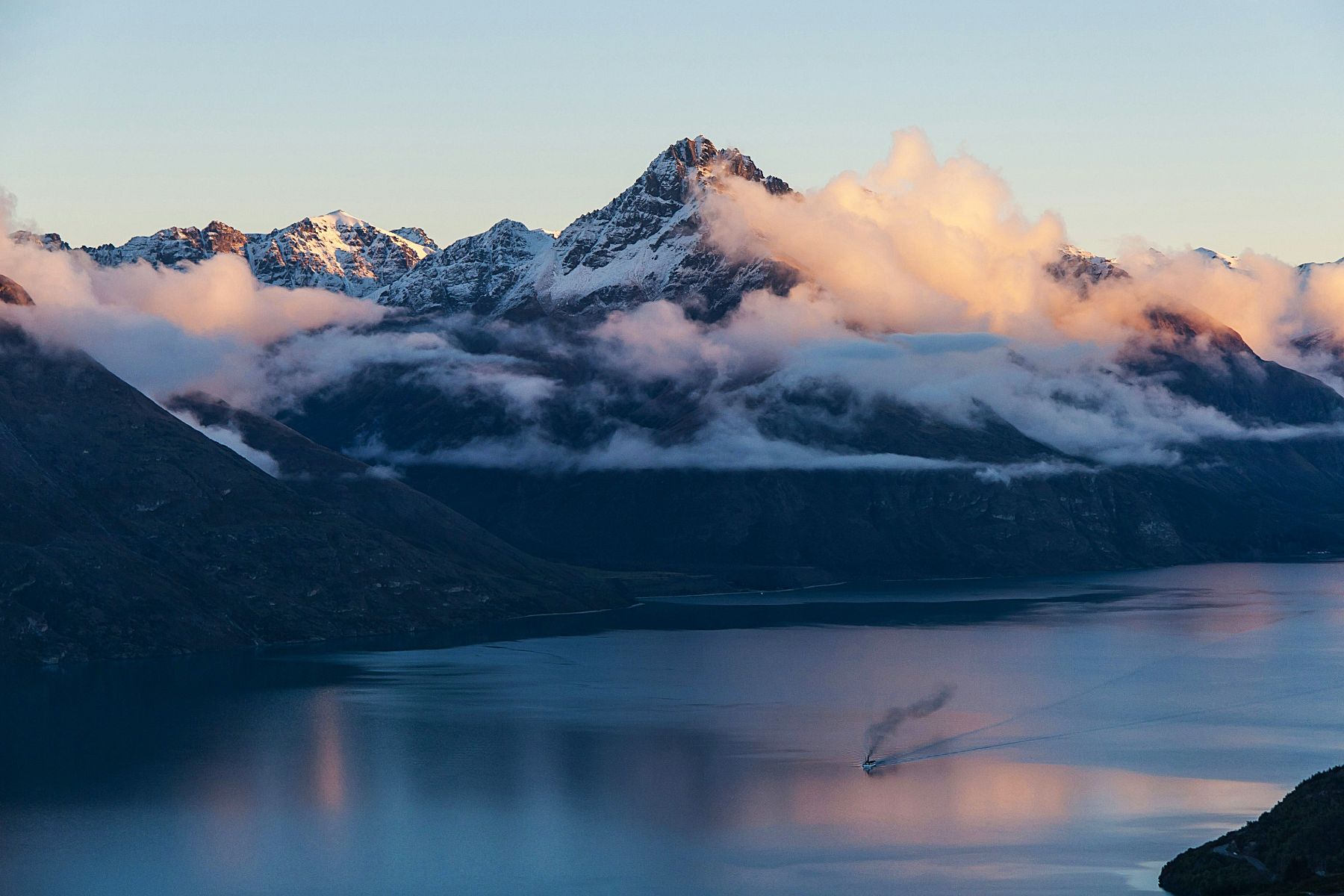 Mountain and lake views in Queenstown