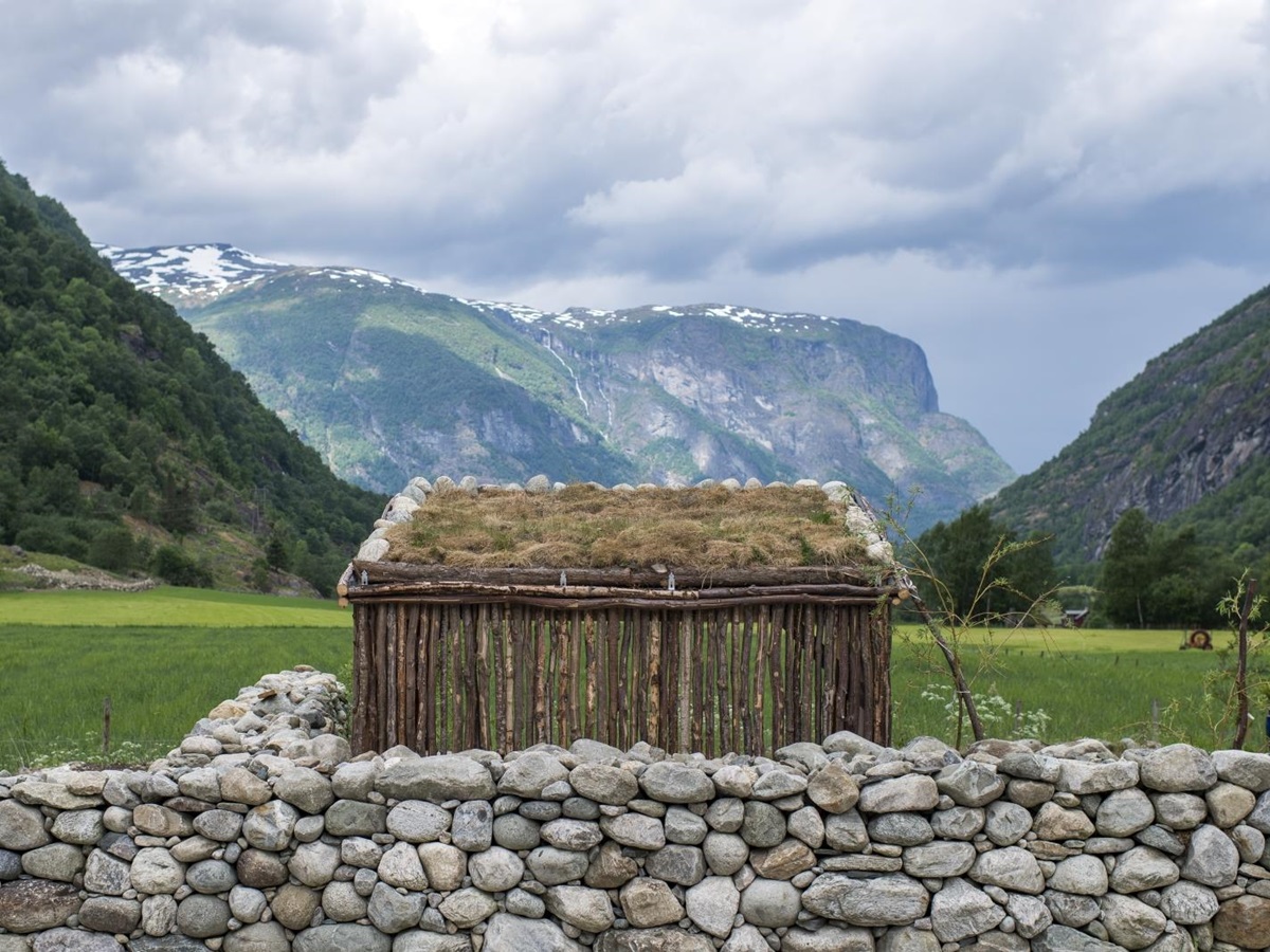 Exterior view of River Lodge at 29-2 Aurland in Norway