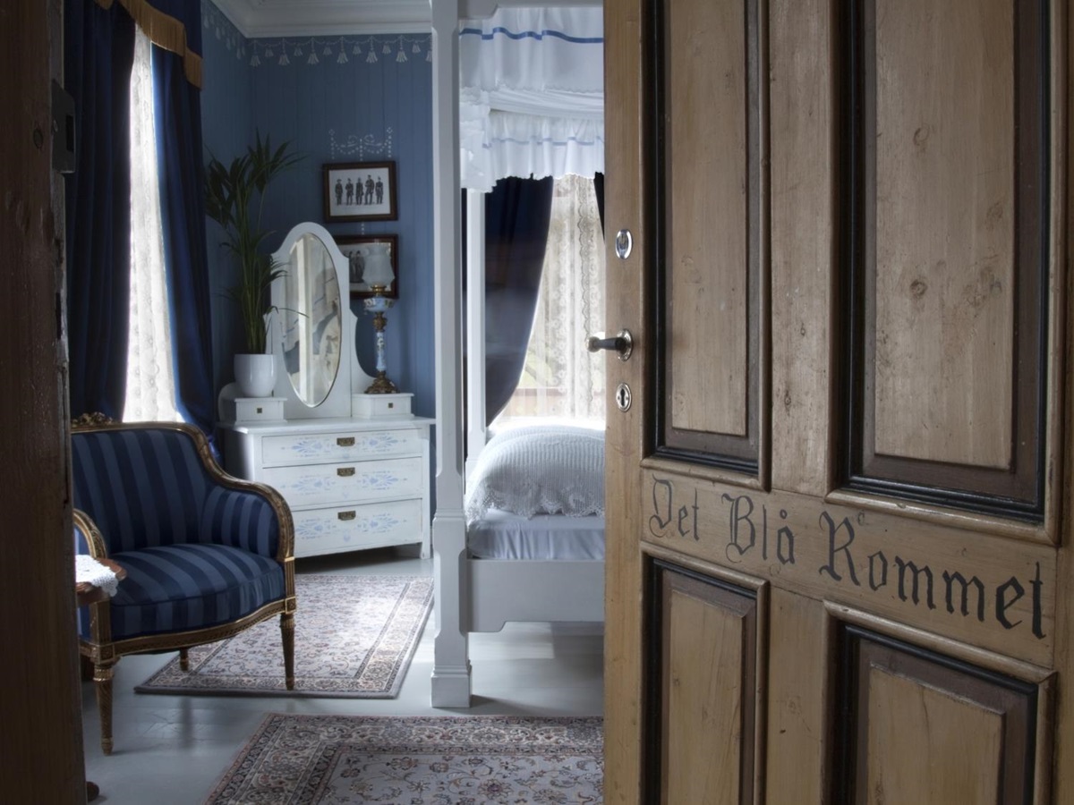 Double bedroom at the Hotel Union Oye in Norway