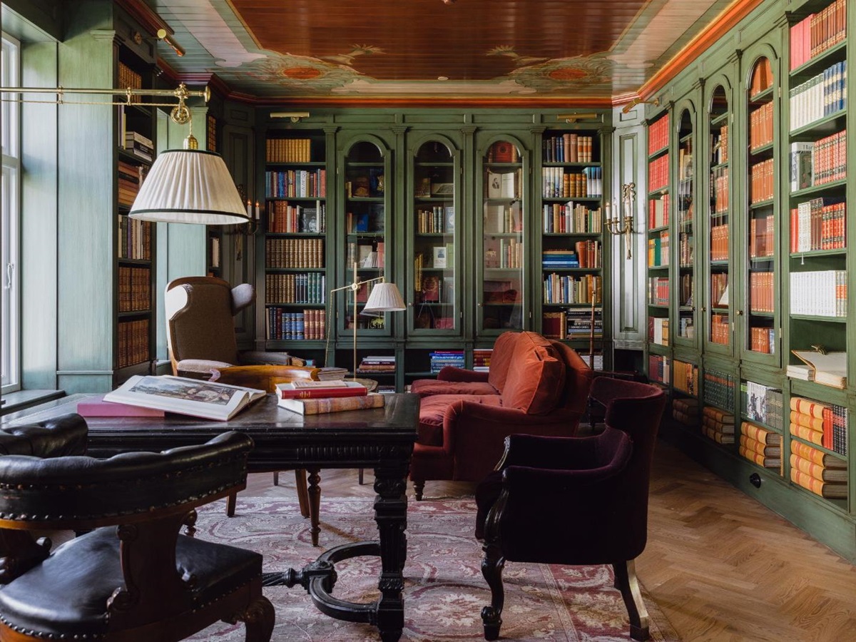 Traditional Library with Seating in Luxury Hotel in Norway Hotel Union Oye