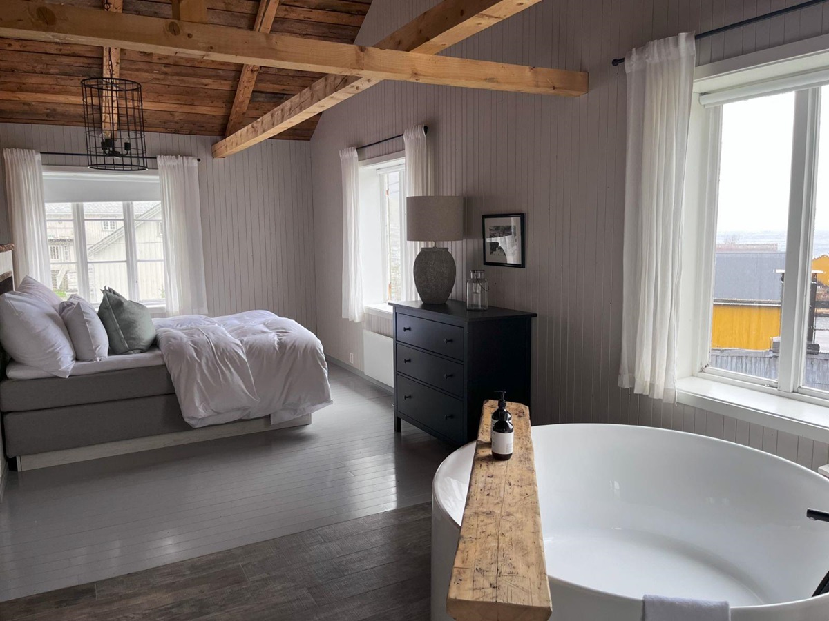 Guest suite bath at Nusfjord Arctic Resort in Norway