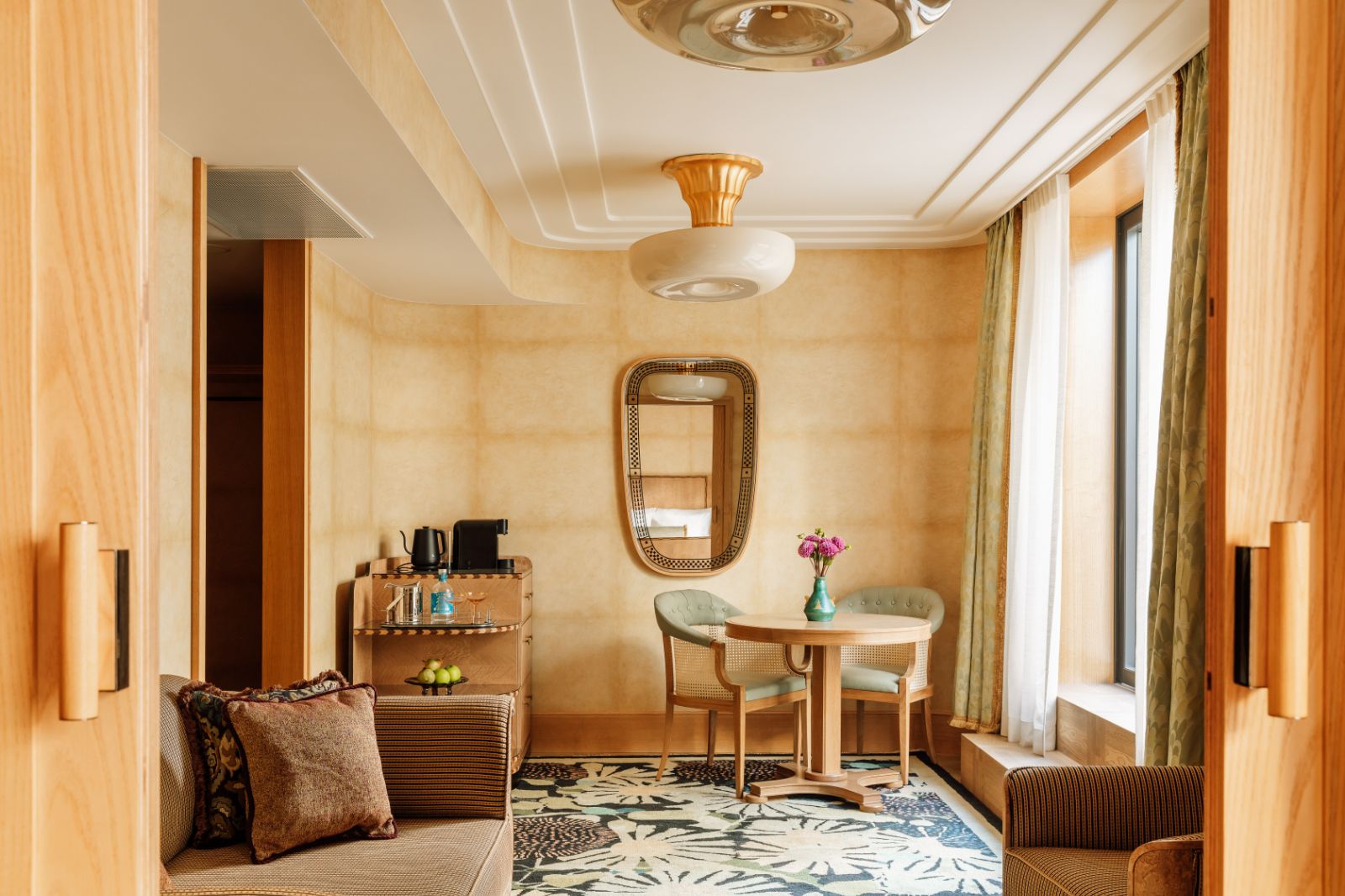 Deluxe living room at Sommerro in Oslo