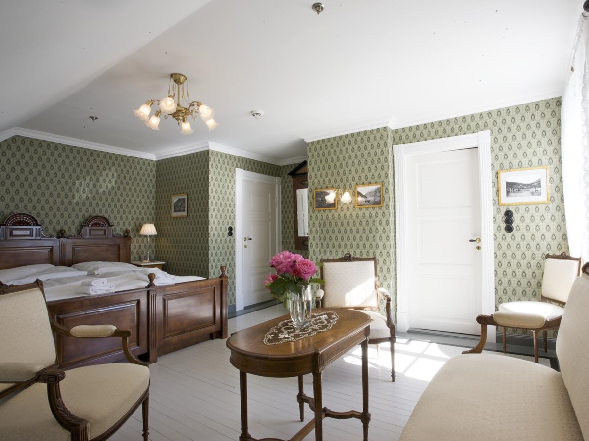 Full room view in main building of Walaker Hotel in Norway