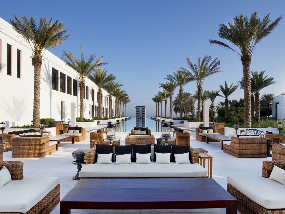 The swimming pool of Chedi Oman