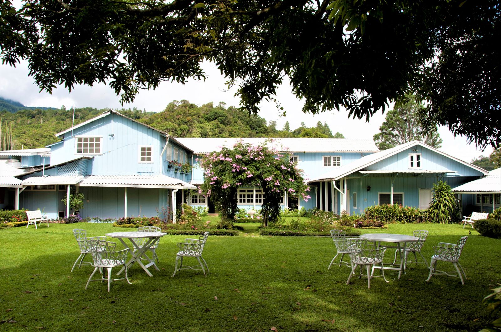 Exterior view of Hotel Panamonte in the Chiriqui region of Panama