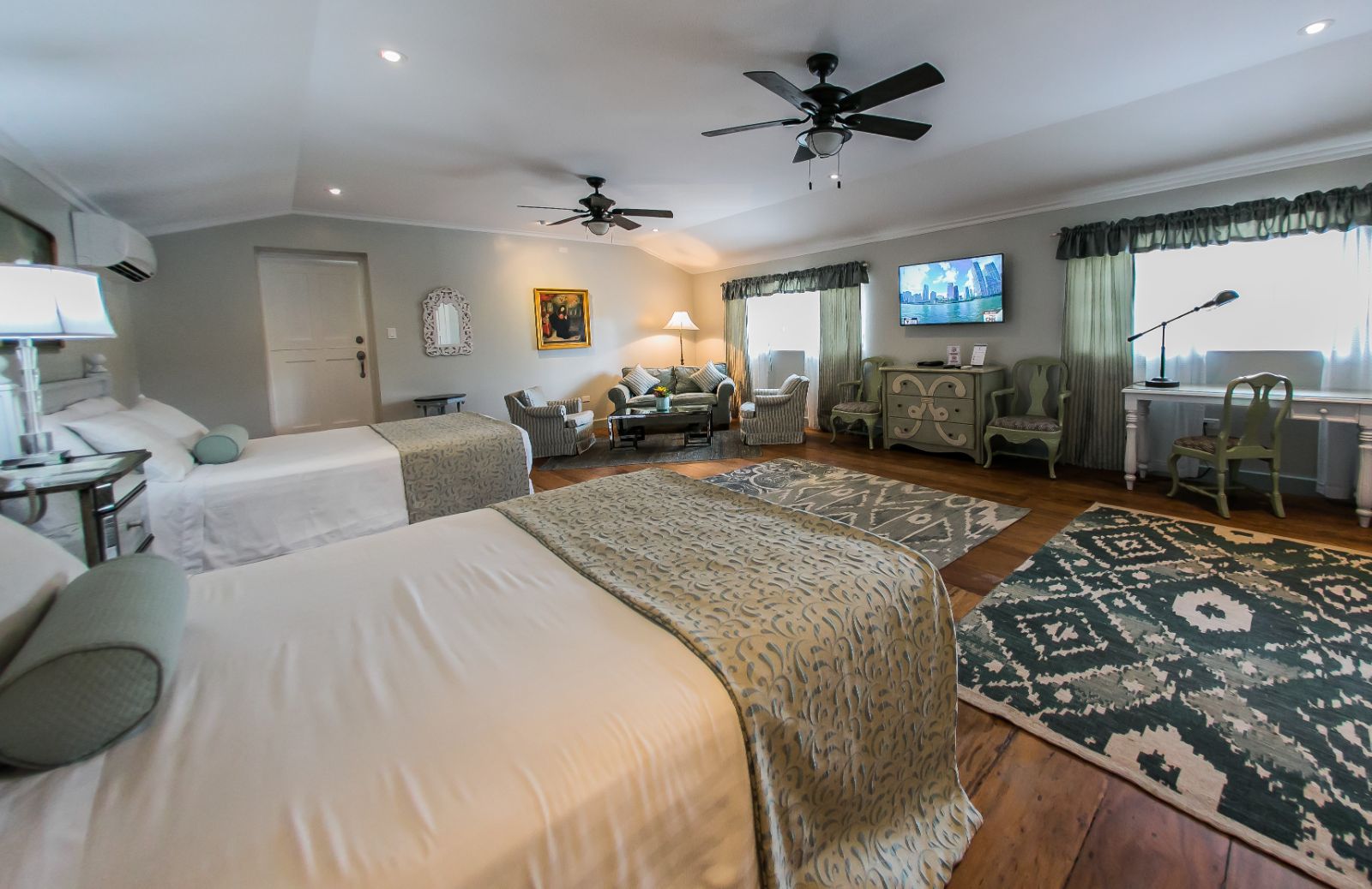 Ingrid Bergman deluxe guest suite at Hotel Panamonte in the Chiriqui region of Panama